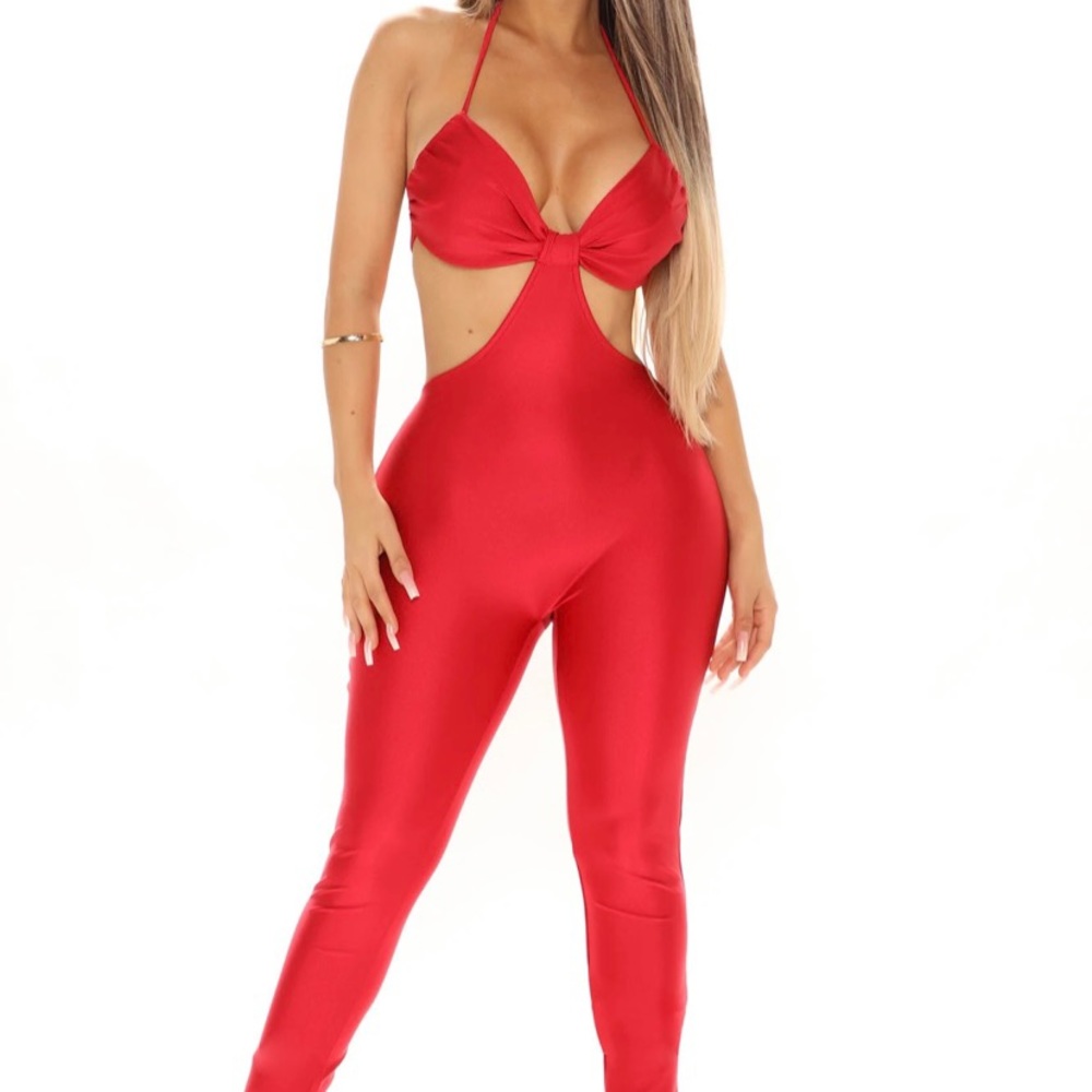 Fashion nova jumpsuit